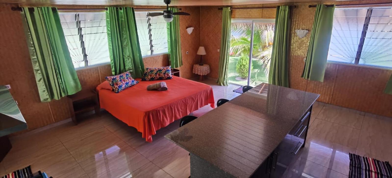 Rops Location Huahine Bungalow Premium Parea Exterior photo
